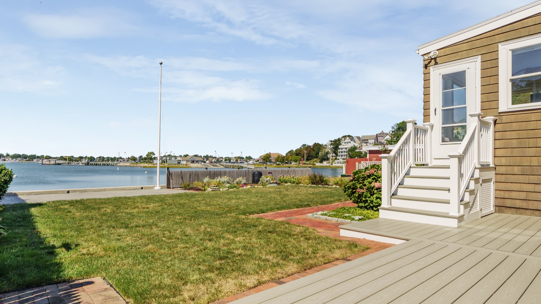 807 Shirley Street — Waterside